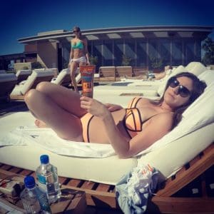 Sunscreen Flask Pool